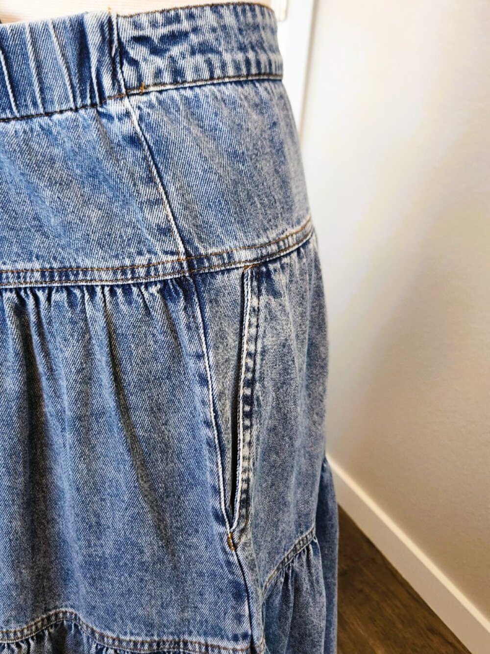 Lucky & Blessed Western Style Denim Maxi Skirt Floor Length with Pockets Size XL - Picture 4 of 7
